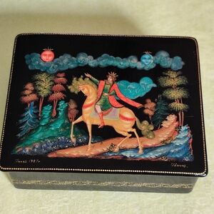 Vintage Palekh Lacquer Hinged Box